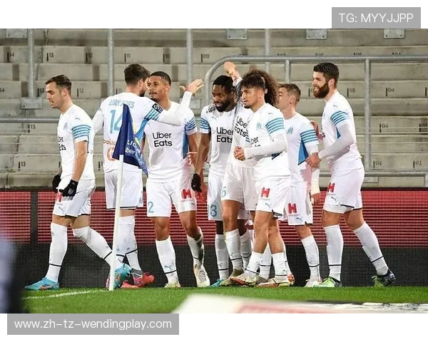 法甲马赛主场气势：马赛主场的气氛与对手的心理影响